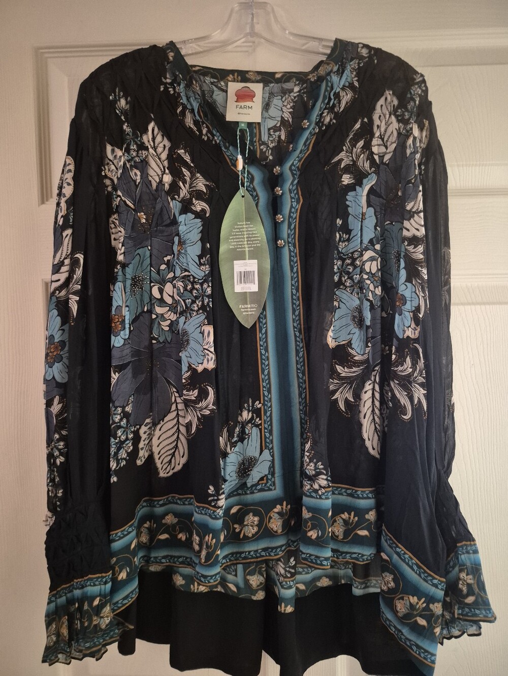 FARM RIO Blossom Tapestry Black Bee Smocked Blouse. NWT MED - Picture 4 of 5
